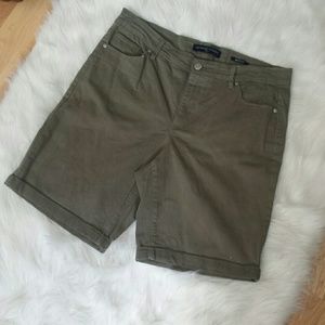 Adrienne Vittadini Bermuda Shorts